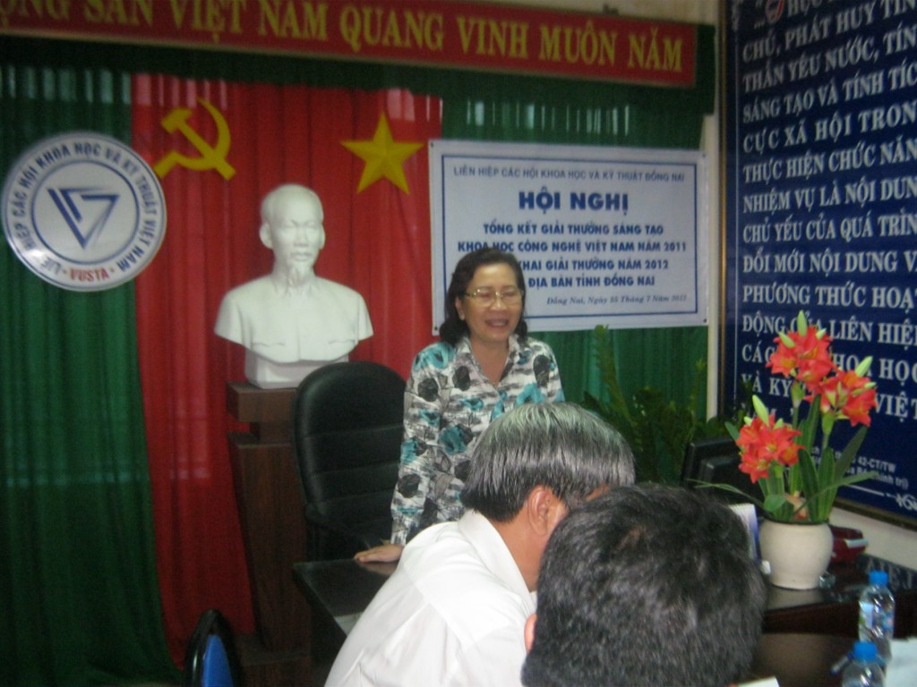 CO LAN HOI NGHI THJOAI HUONGHIGDC554 [Desktop Resolution].jpg